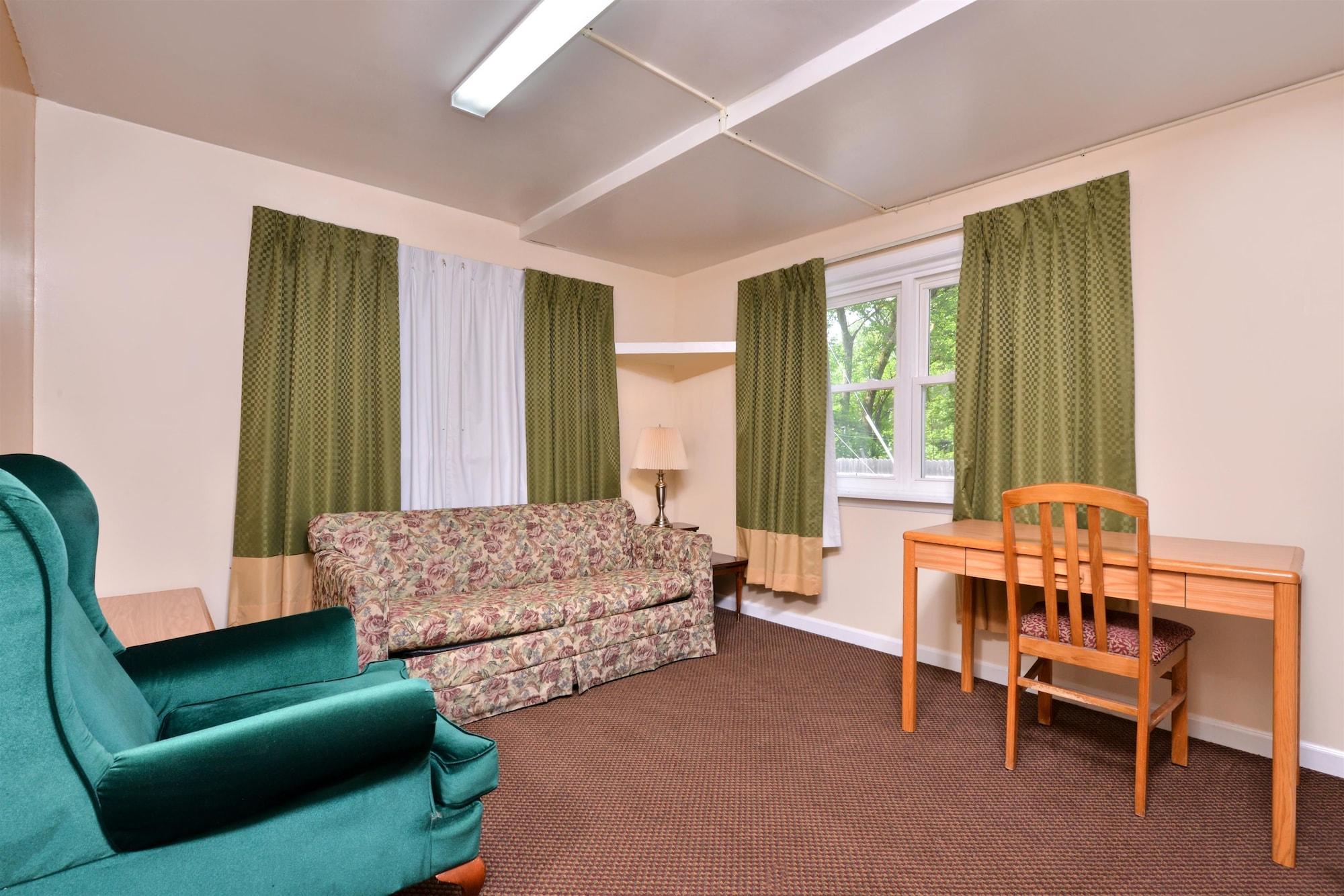 Americas Best Value Inn Jonesville/Hillsdale Экстерьер фото