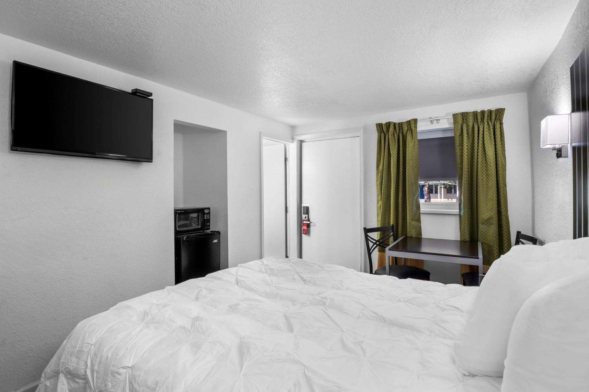 Americas Best Value Inn Jonesville/Hillsdale Экстерьер фото