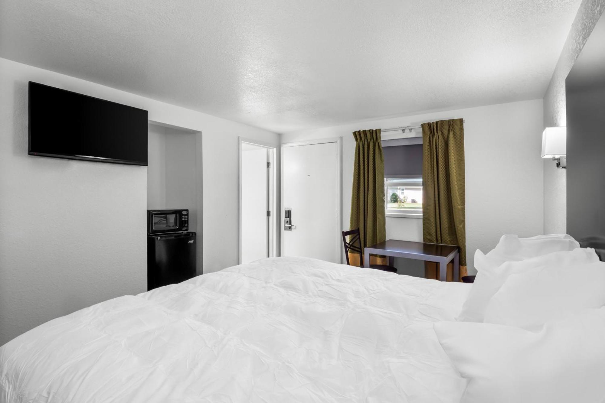Americas Best Value Inn Jonesville/Hillsdale Экстерьер фото